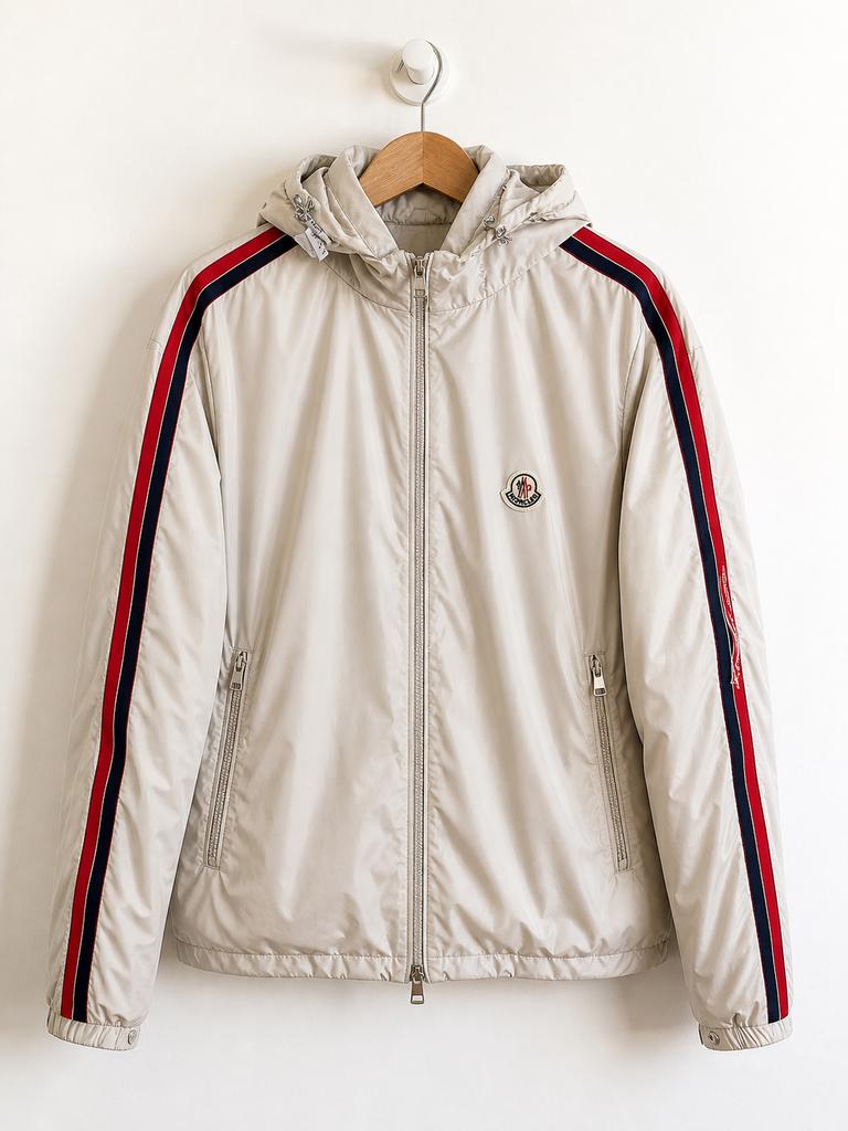 Moncler jas creme origineel met qr code, Ophalen of Verzenden, Zo goed als nieuw