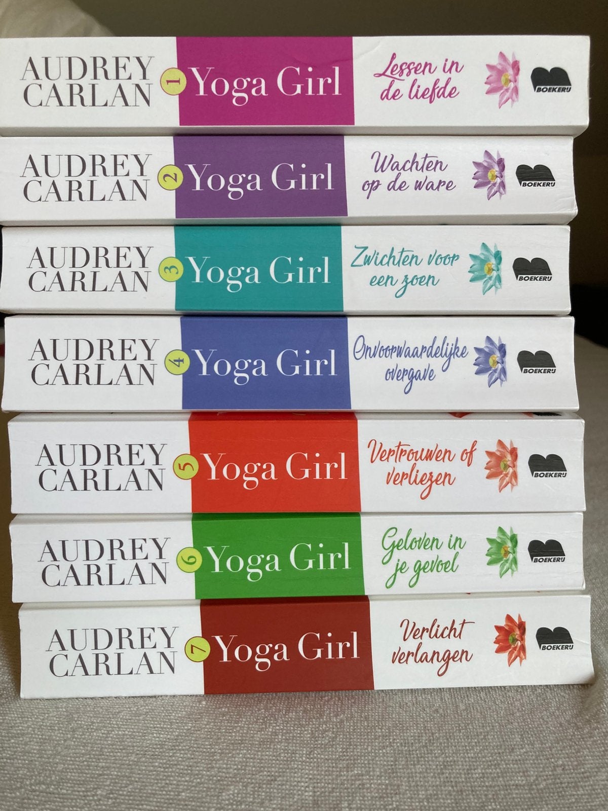 Romans yoga girl alles voor 7 euro, Ophalen, Zo goed als nieuw