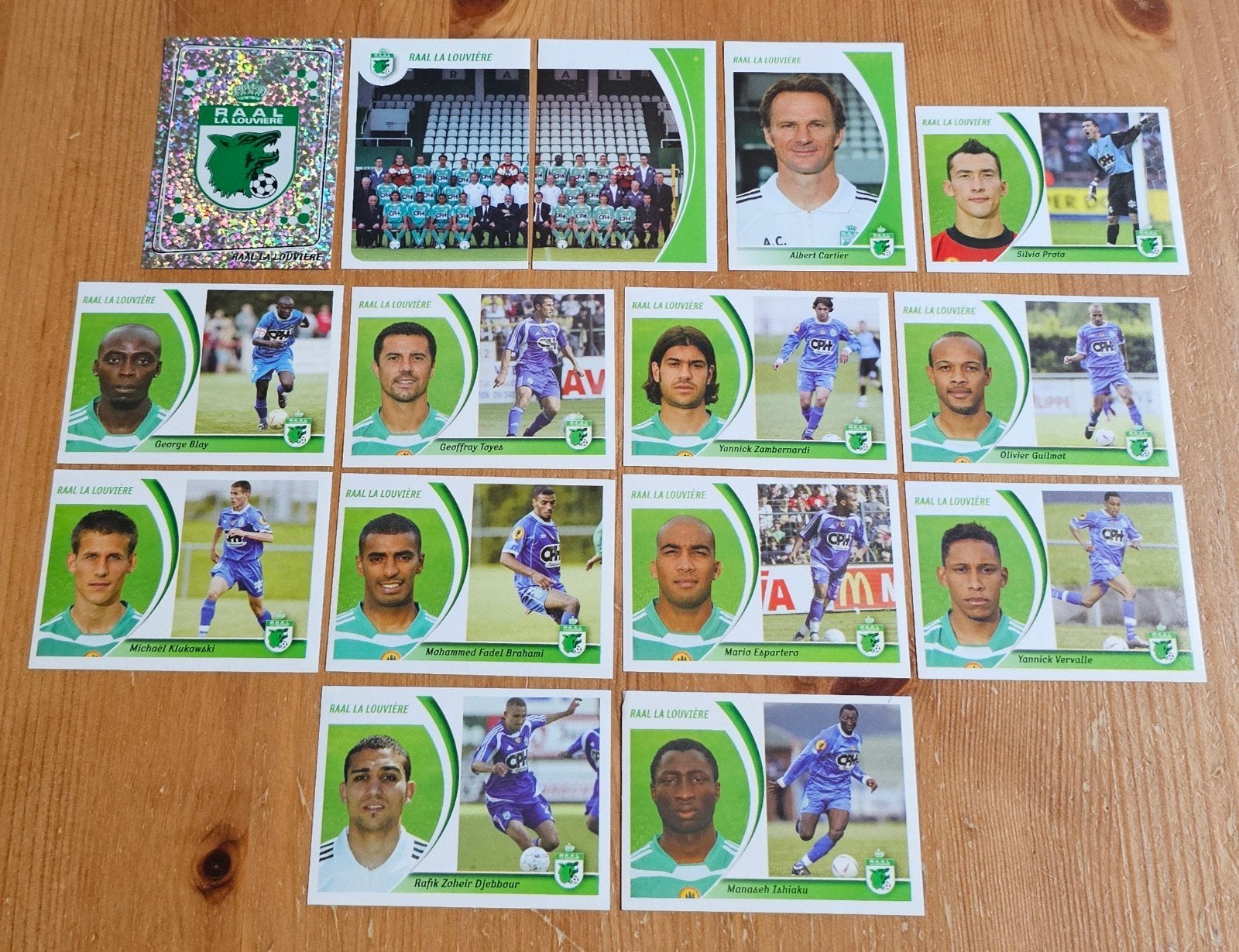 Panini Football 2005 La Louvière Ongebruikt Voetbal!, Ophalen of Verzenden, Zo goed als nieuw, Meerdere stickers