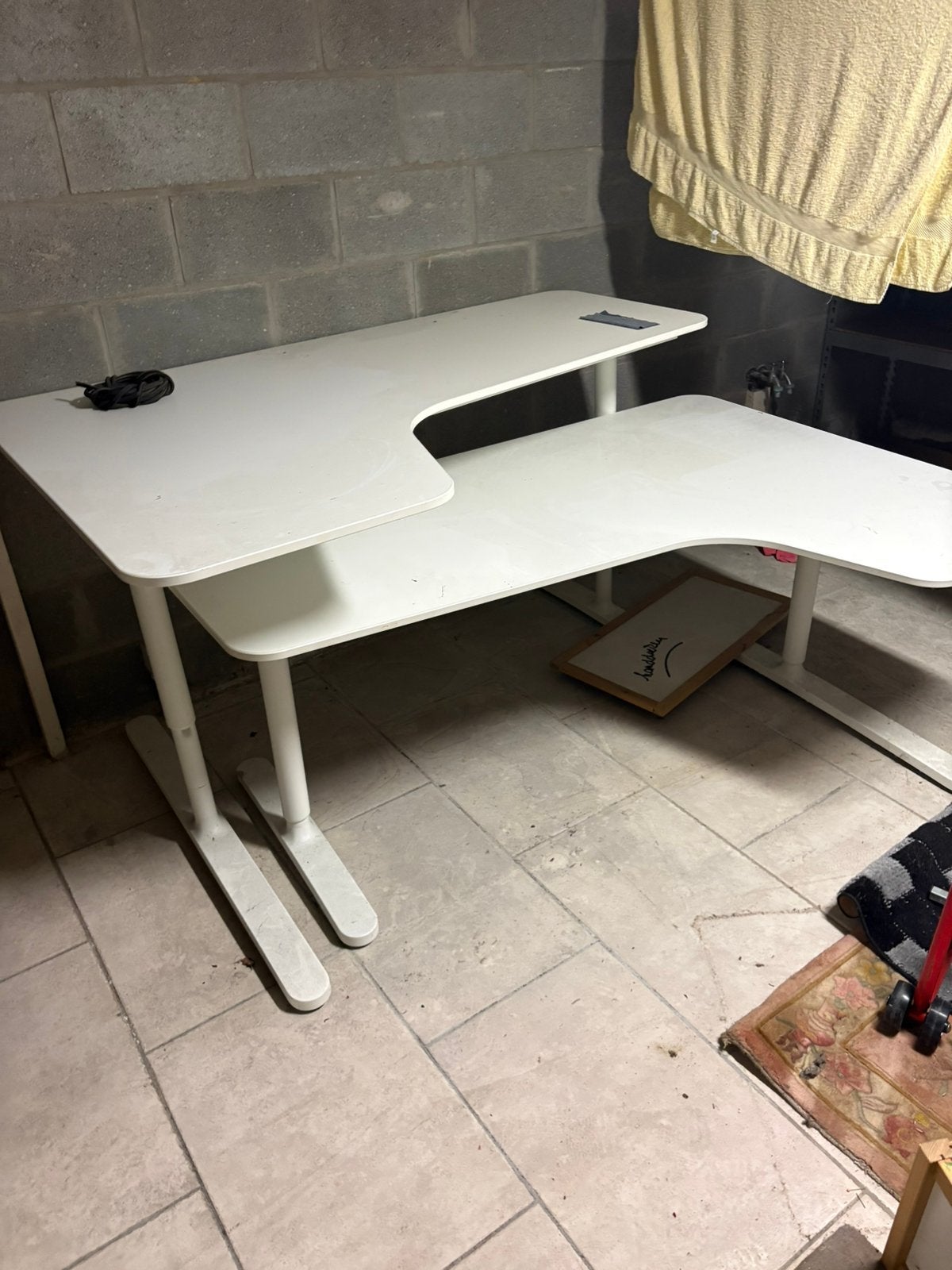Bureau, Maison & Meubles, Bureau d'ordinateur, Autres matériaux, Enlèvement, Utilisé