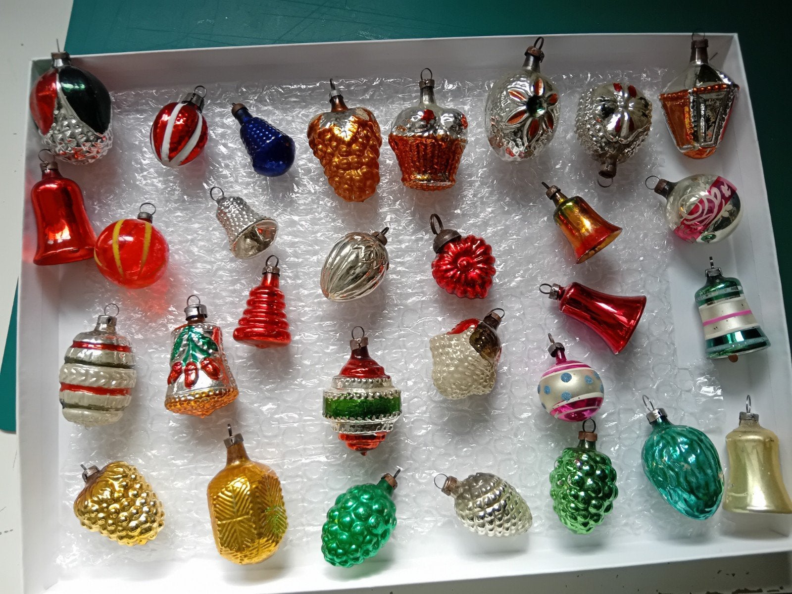 oude feadertree kerstballen in zeer goede staat, Diversen, Ophalen of Verzenden