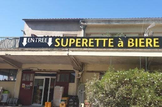 Biersupermarkt om terug te plaatsen in Zuid-Frankrijk, Ophalen