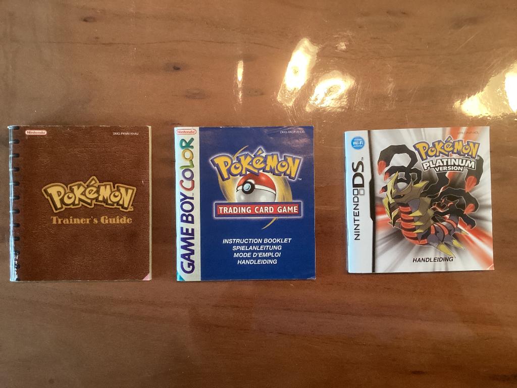 Lot van 3 Pokemon handleidingen Nintendo ds en gameboy, Games en Spelcomputers, Games | Nintendo Game Boy, Ophalen of Verzenden