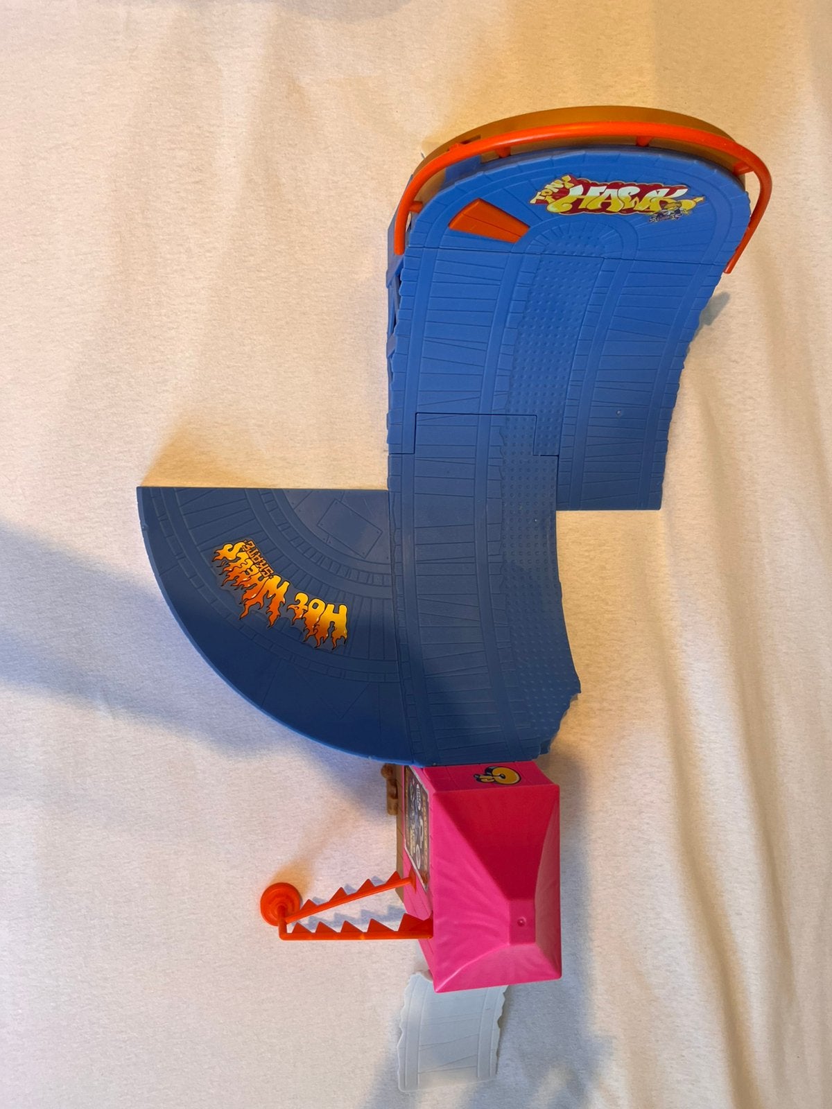 Skatepark hot wheels + skateboarden, Enlèvement, Comme neuf