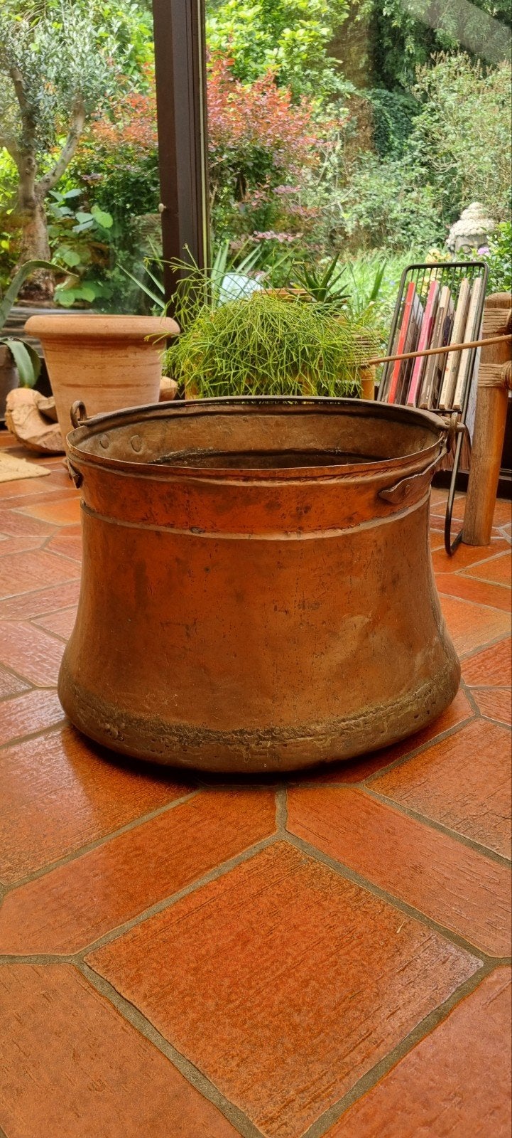 Grote koperen pot, Ophalen