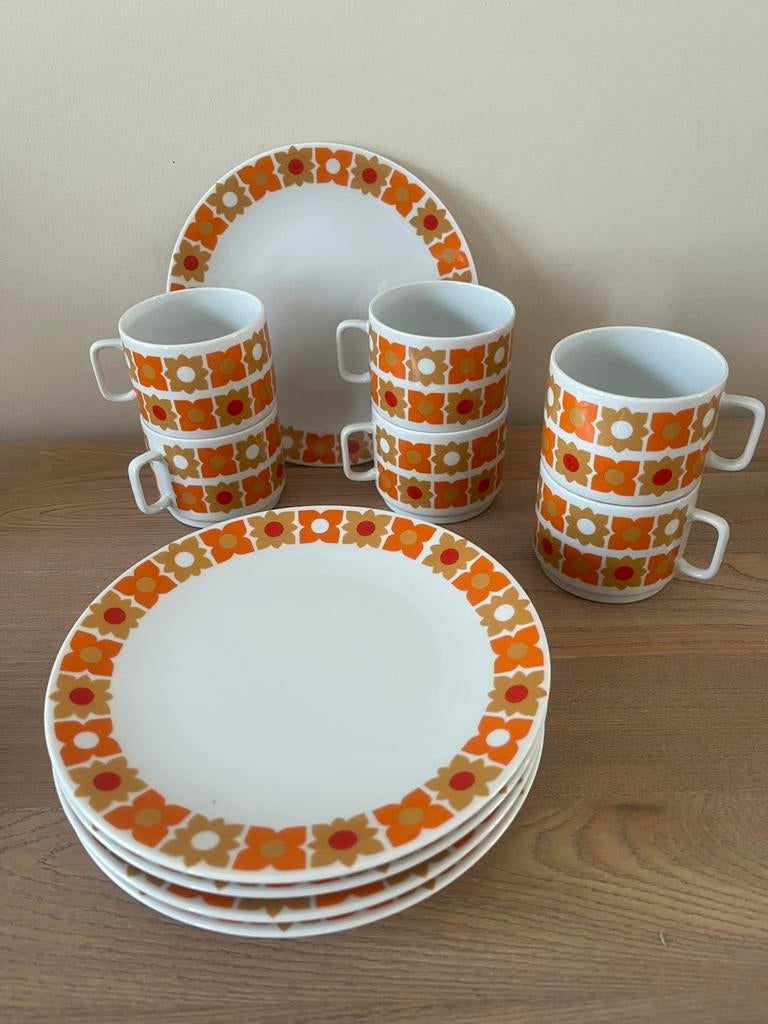 Vintage setje 6 koffietassen en 6 dessert bordjes, Antiek en Kunst, Ophalen of Verzenden
