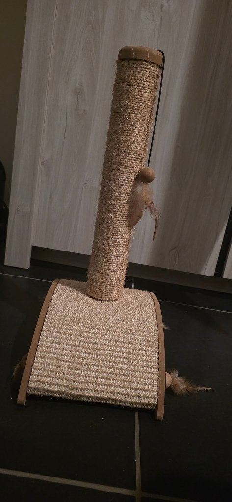 Krabpaal, Dieren en Toebehoren, Ophalen, Zo goed als nieuw