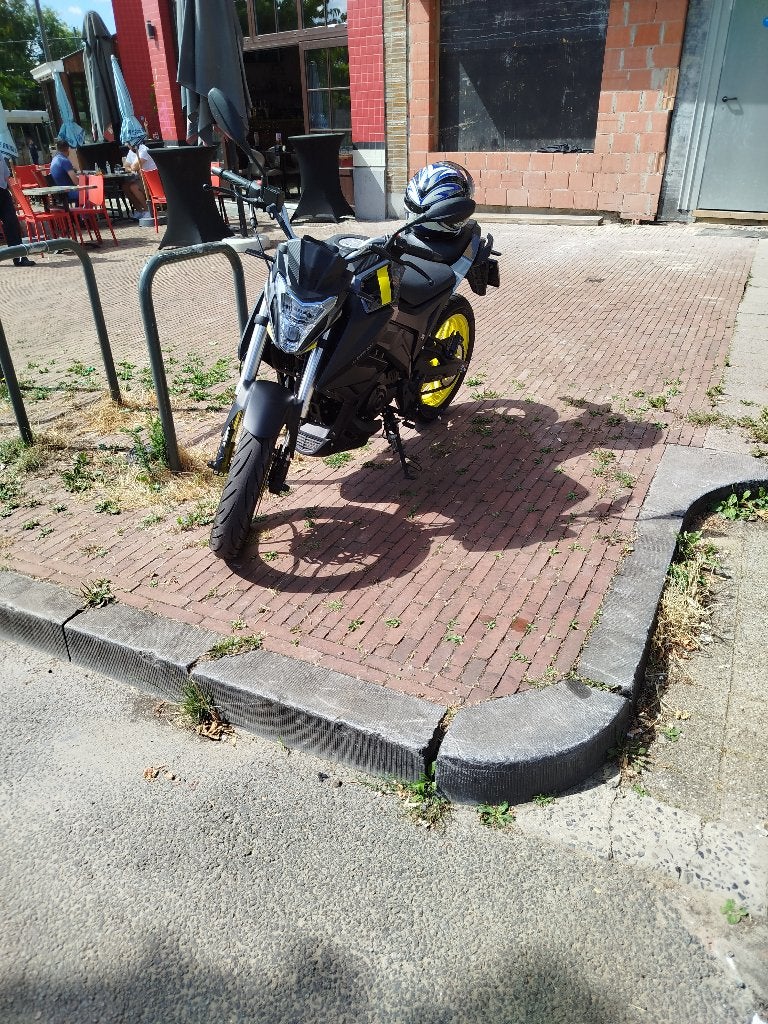 Motron Nomad 125, Ophalen, 1 cilinder, 11 kW of minder