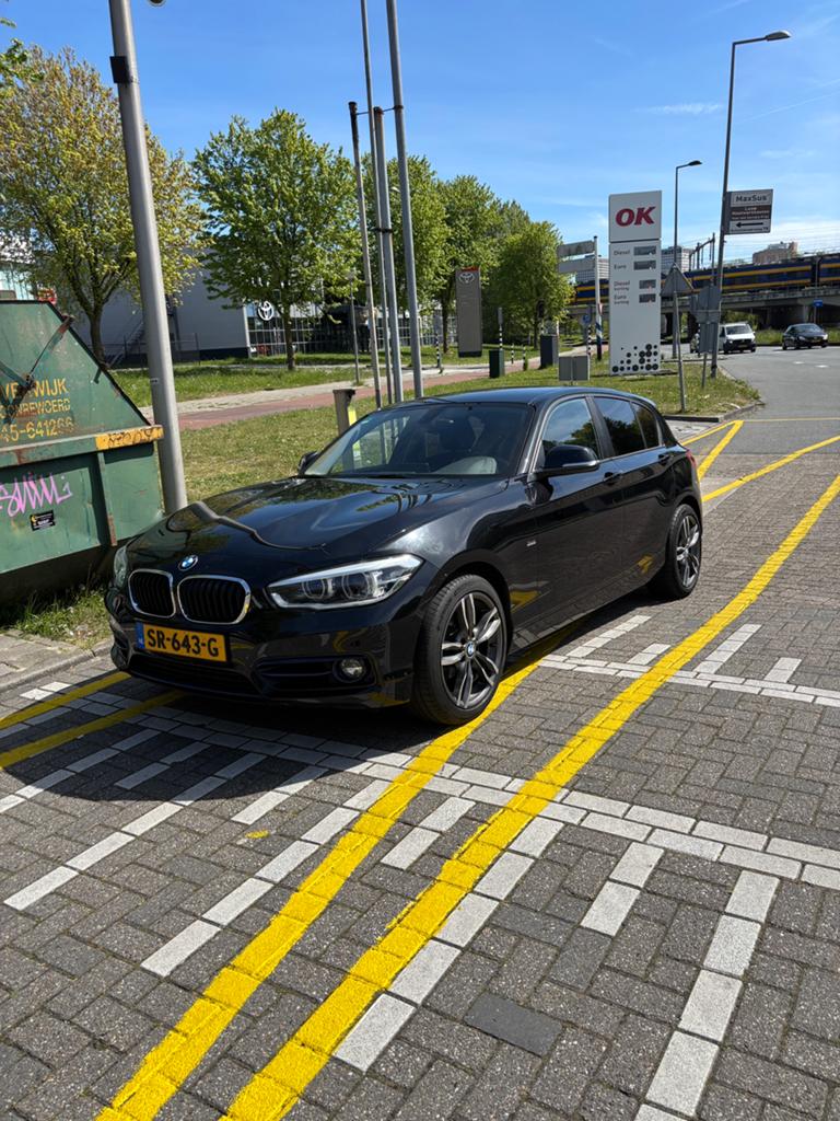Lifting automatique de la BMW 118D 2.0 Sport M, Achat, Euro 6, Entretenue par le concessionnaire, Noir