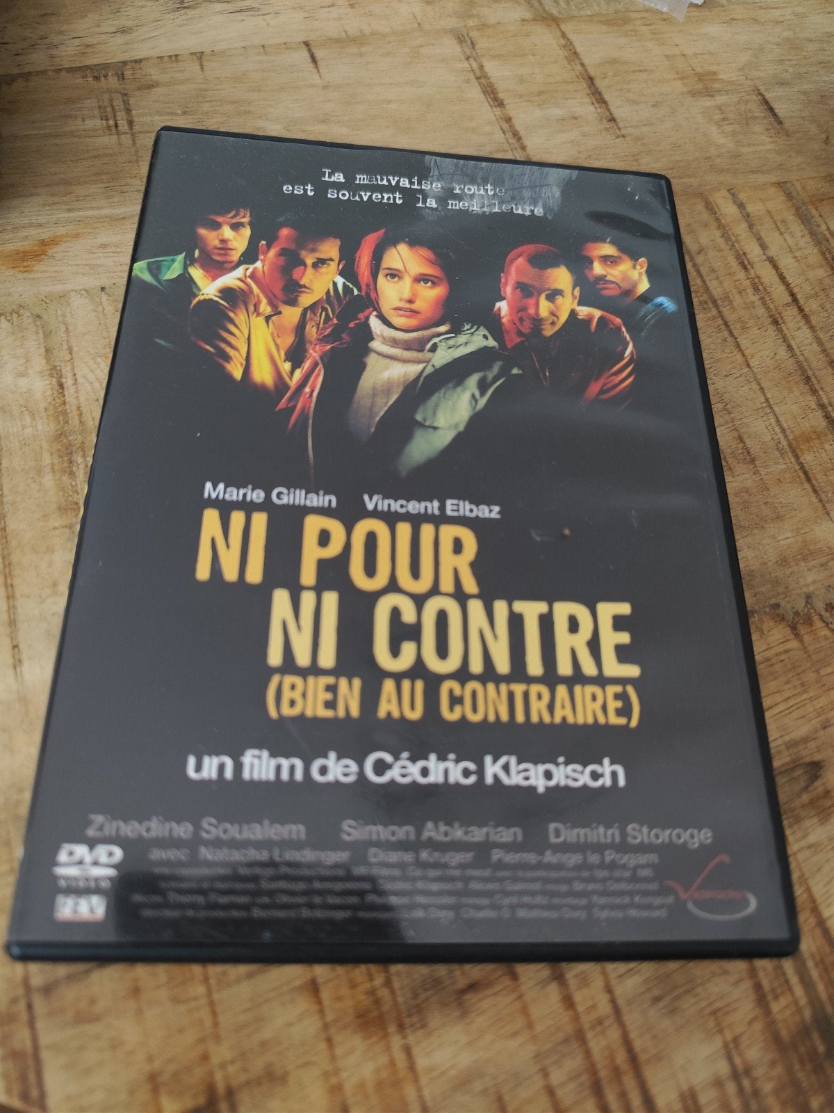 Ni pour Ni contre, Ophalen