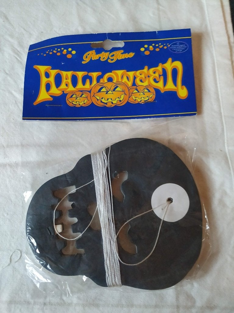 halloween nieuwe slinger in papier enz, Hobby en Vrije tijd, Ophalen of Verzenden, Nieuw, Feestartikel