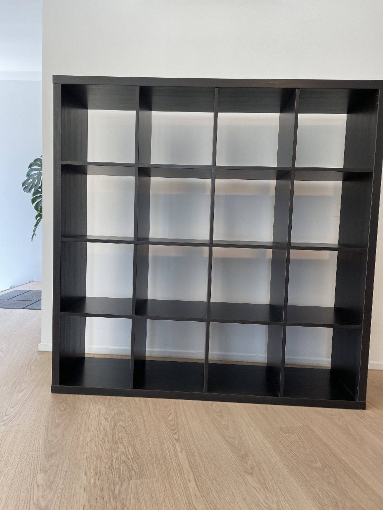 Kallax kast ikea zwart 16 vakken, Ophalen, Zo goed als nieuw
