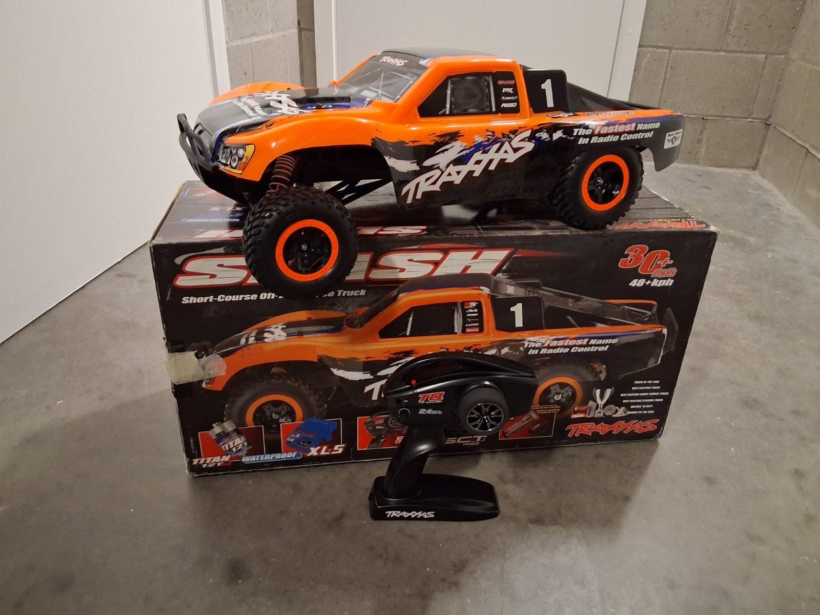 traxxas slash 1/10 2wd, Hobby en Vrije tijd, Modelbouw | Radiografisch | Auto's, Ophalen