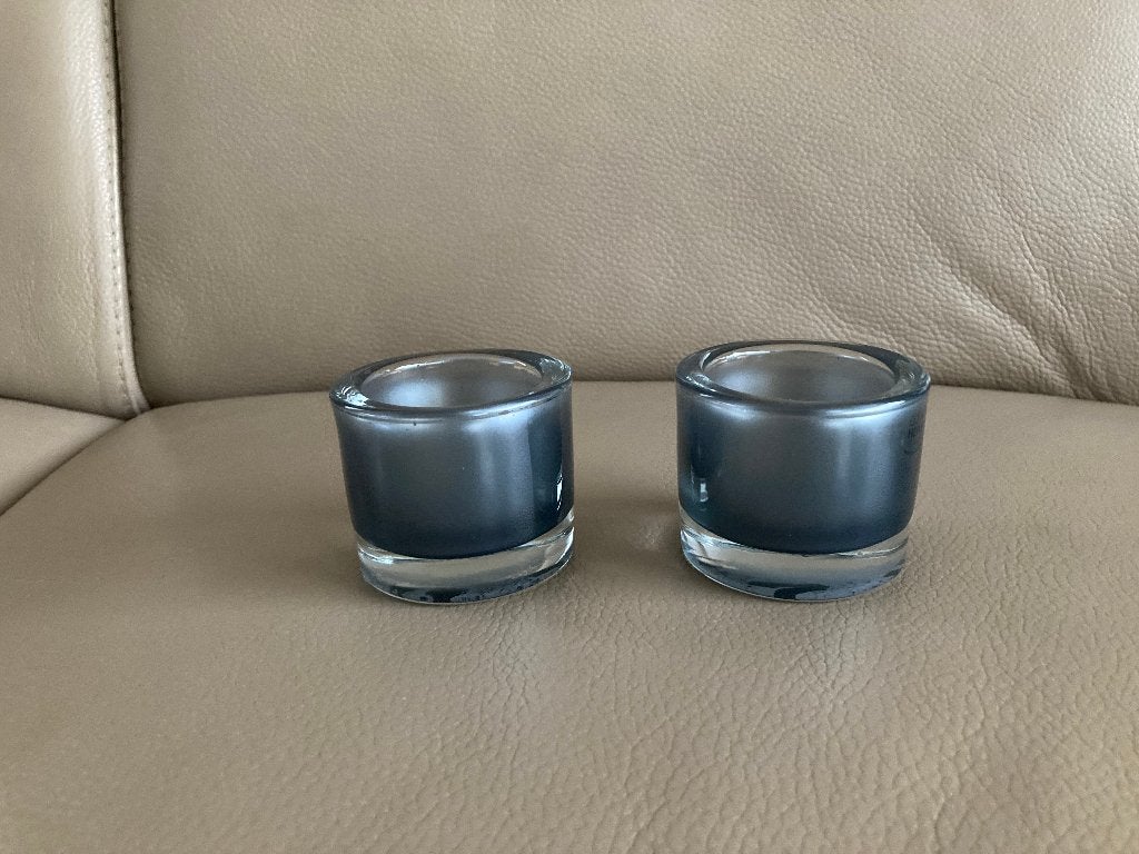 2 ronde blauw-grijze theelichthouders, H = 5.5 cm, Huis en Inrichting, Woonaccessoires | Kandelaars en Kaarsen, Overige materialen