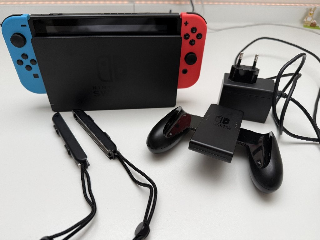 Nintendo Switch V1 non patchée, Enlèvement ou Envoi, Utilisé, Avec 2 manettes, Switch Original