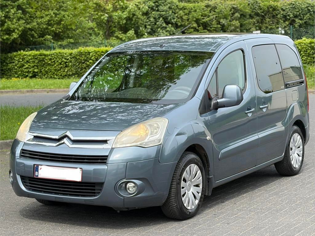 Citroën Berlingo 1.6 HDi – 2011 à vendre  318.000km, Autos, Camionnettes & Utilitaires, Particulier, Citroën, Diesel, Euro 5, 5 portes