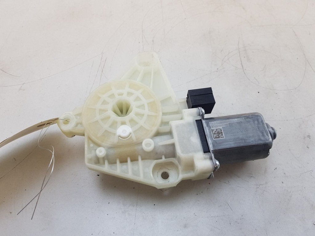 MOTEUR LEVE VITRE ELECTRIQUE Passat Variant (3G5), Utilisé, Volkswagen
