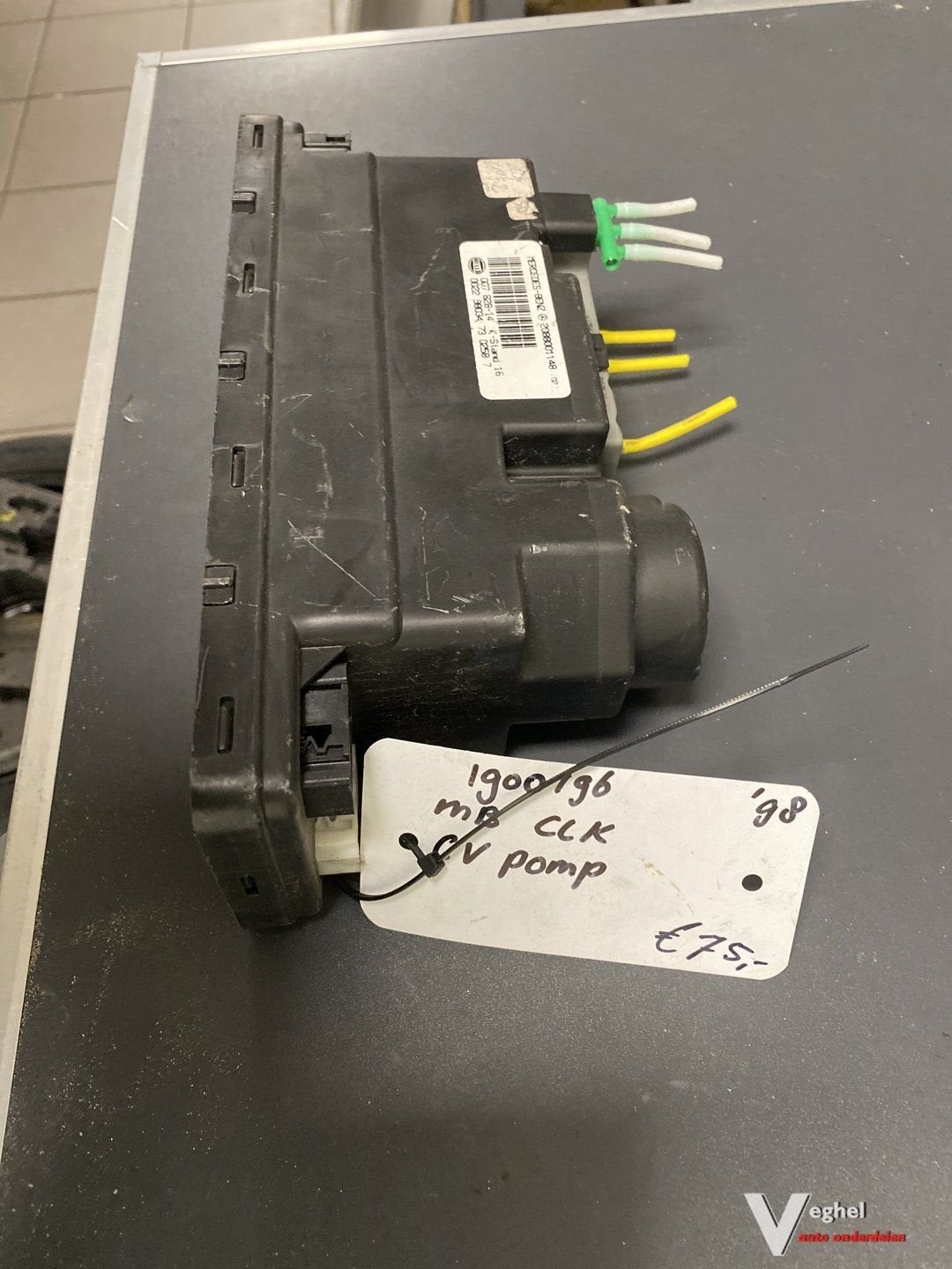 Mercedes CLK 1998 CV Pomp Vacuumpomp 208 800 1148, Gebruikt, -, -, Ophalen of Verzenden