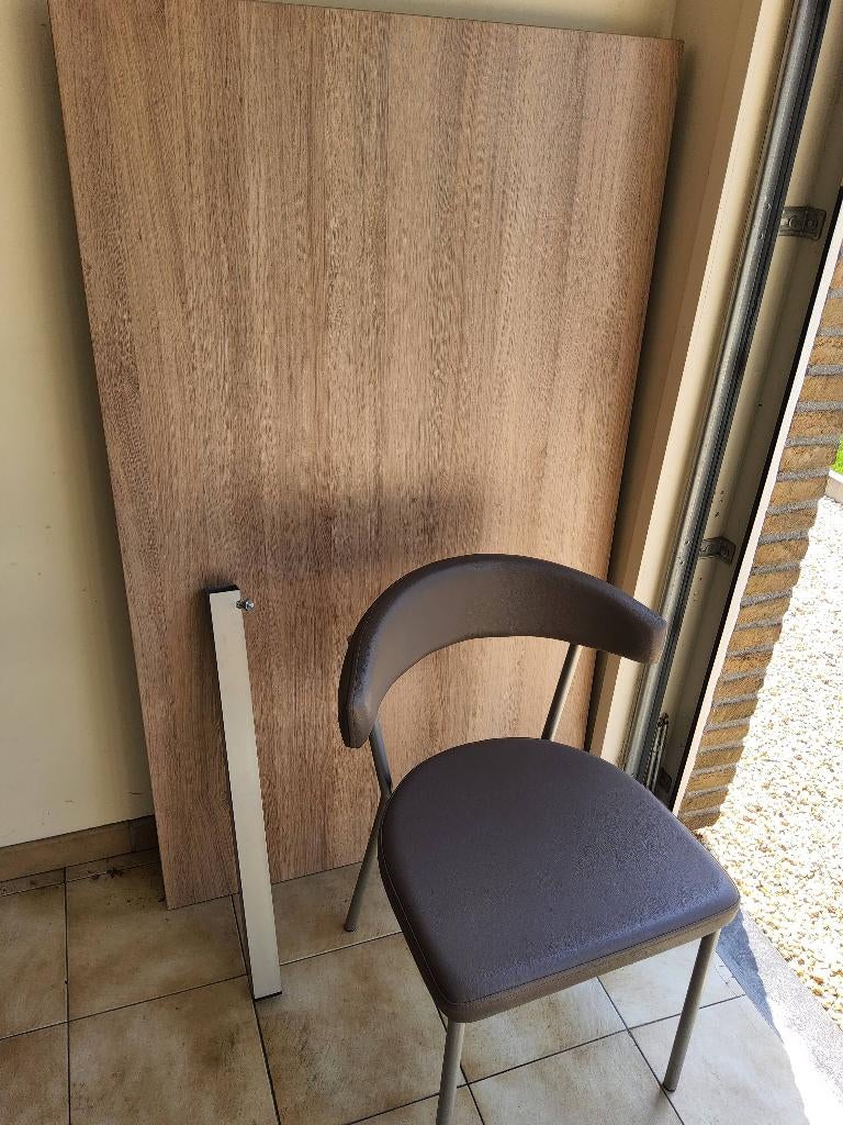 Keukentafel en 4 stoelen, Enlèvement, Comme neuf