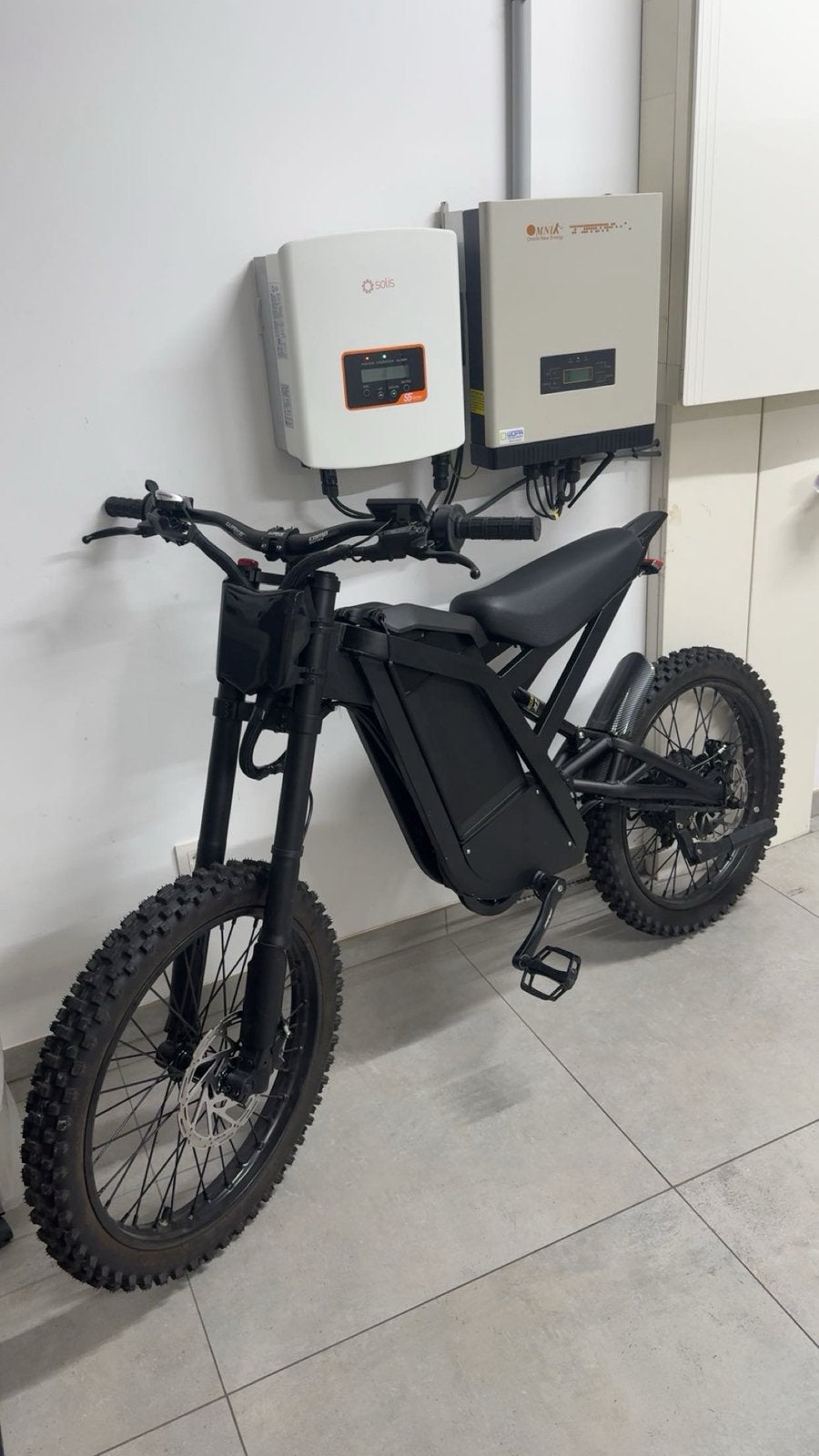 CUSTOM GT2000 BIJNA NIEUW!, Enlèvement, Comme neuf