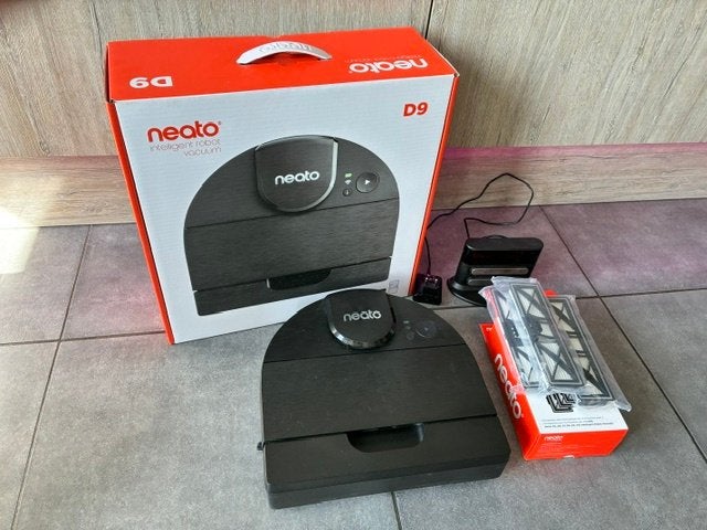 Robotstofzuiger Neato Botvac D9, Réservoir, Enlèvement, Utilisé, Aspirateur robot