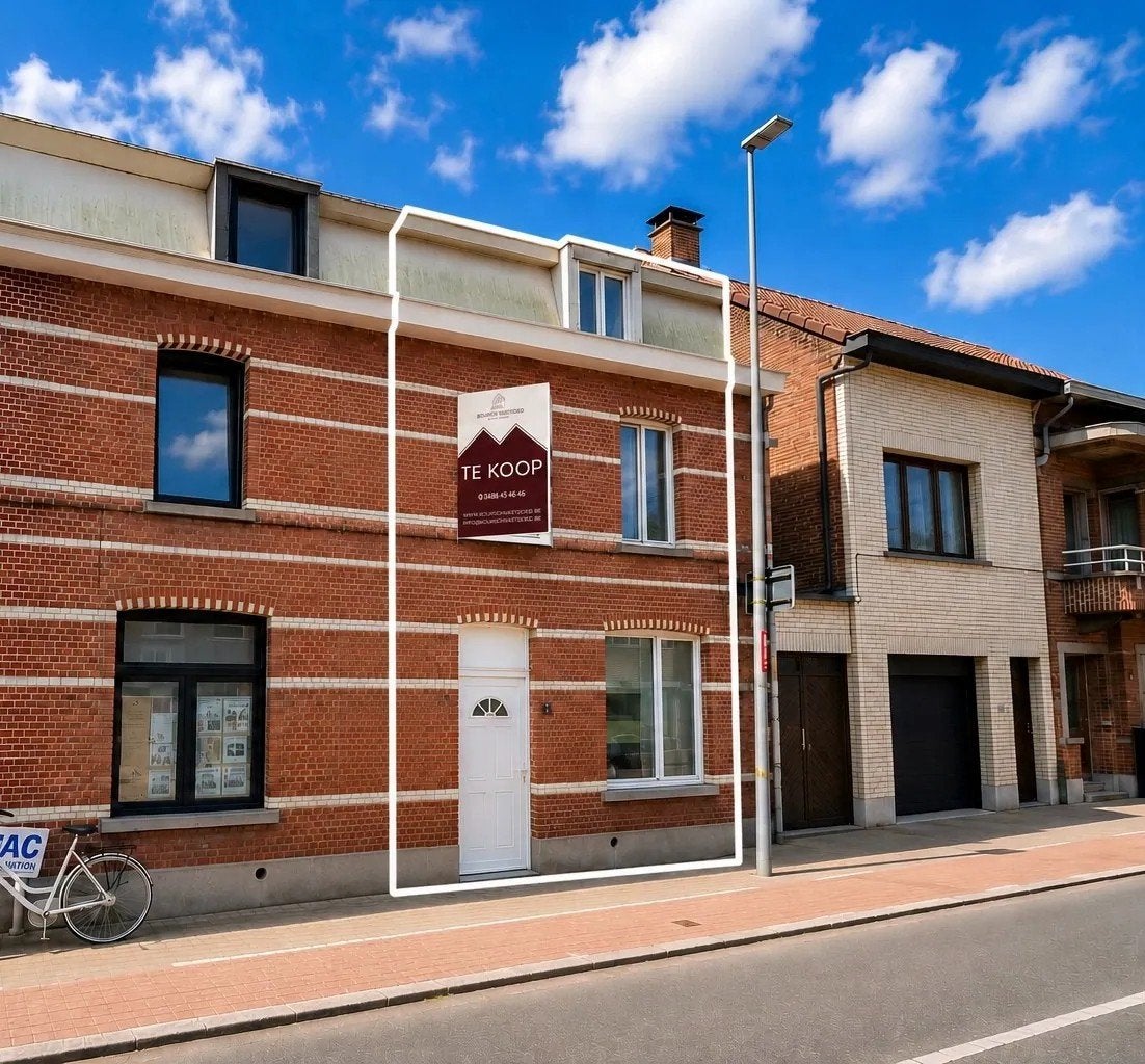 Instapklare gezinswoning met 4 slaapkamers , EPC - C, Immo, Provincie Oost-Vlaanderen, 134 m², Direct bij eigenaar, Tussenwoning