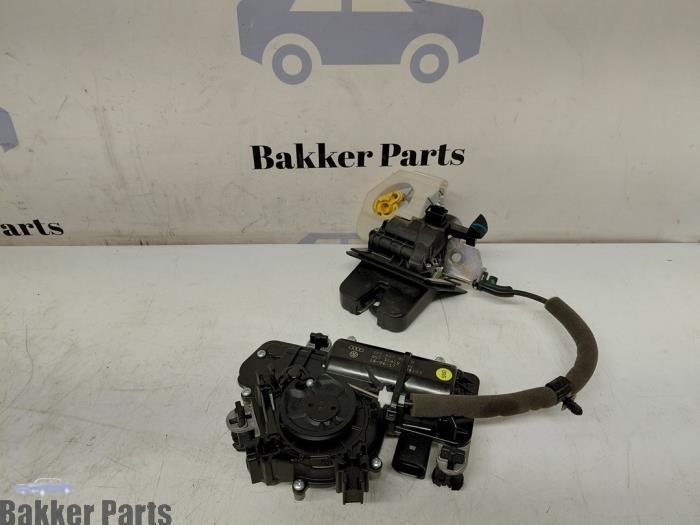 Sluithulpmotor achterklep van een Audi Q5, Auto-onderdelen, Gebruikt, -, -, Audi