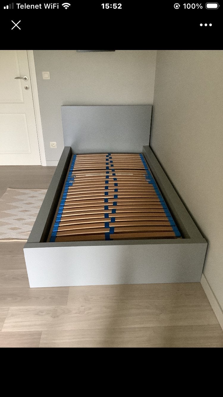 Grijs 1 persoonsbed, lattenbodem inbegrepen, Ophalen of Verzenden, Zo goed als nieuw, Grijs