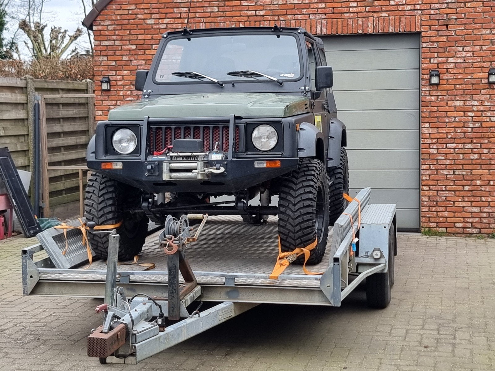 autoaanhangwagen, Ophalen, Zo goed als nieuw