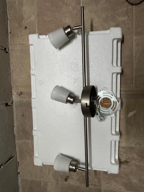 Plafondlamp Ikea 3 spots wit glas, Huis en Inrichting, Ophalen, Gebruikt, Glas, Basis - klassiek