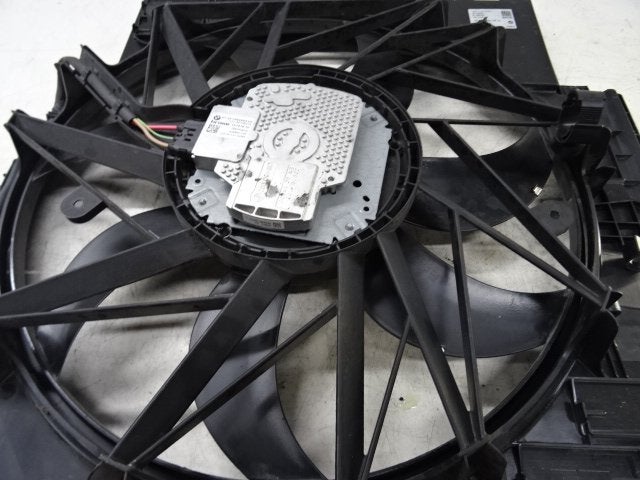 VENTILATEUR RADIATEUR MOTEUR BMW X4 (F26) (6732756259402), Autos : Pièces & Accessoires, Utilisé, BMW