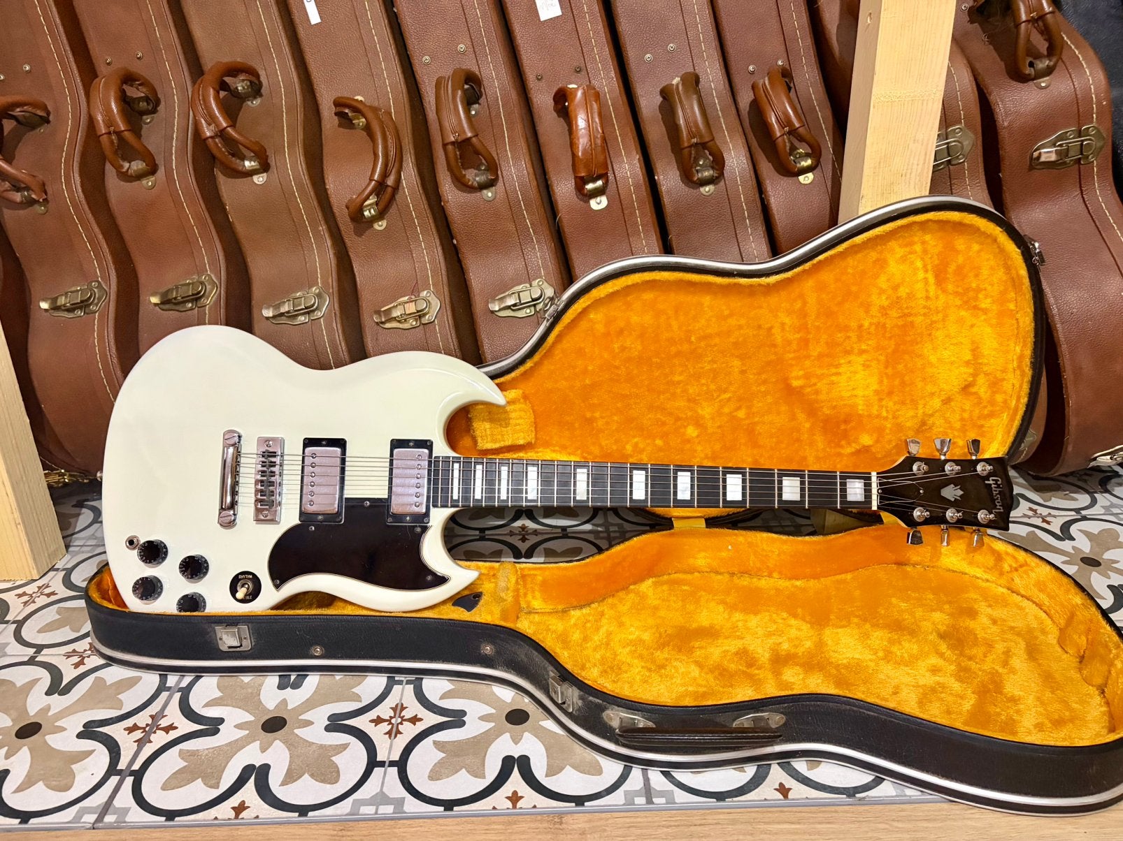 Gibson SG standard 1972 artic white, Ophalen, Zo goed als nieuw, Fender