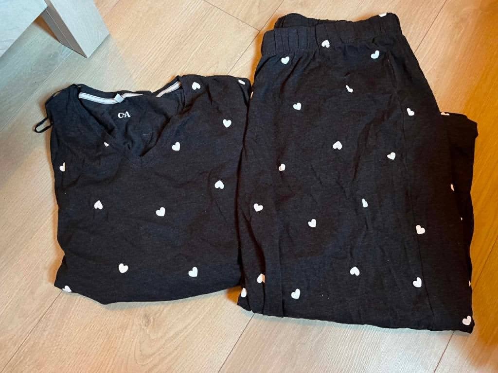 pyjama hartjes xxl c&a korte mouw, Kleding | Dames, Pyjama's, Ophalen of Verzenden, Gedragen, Maat 46/48 (XL) of groter