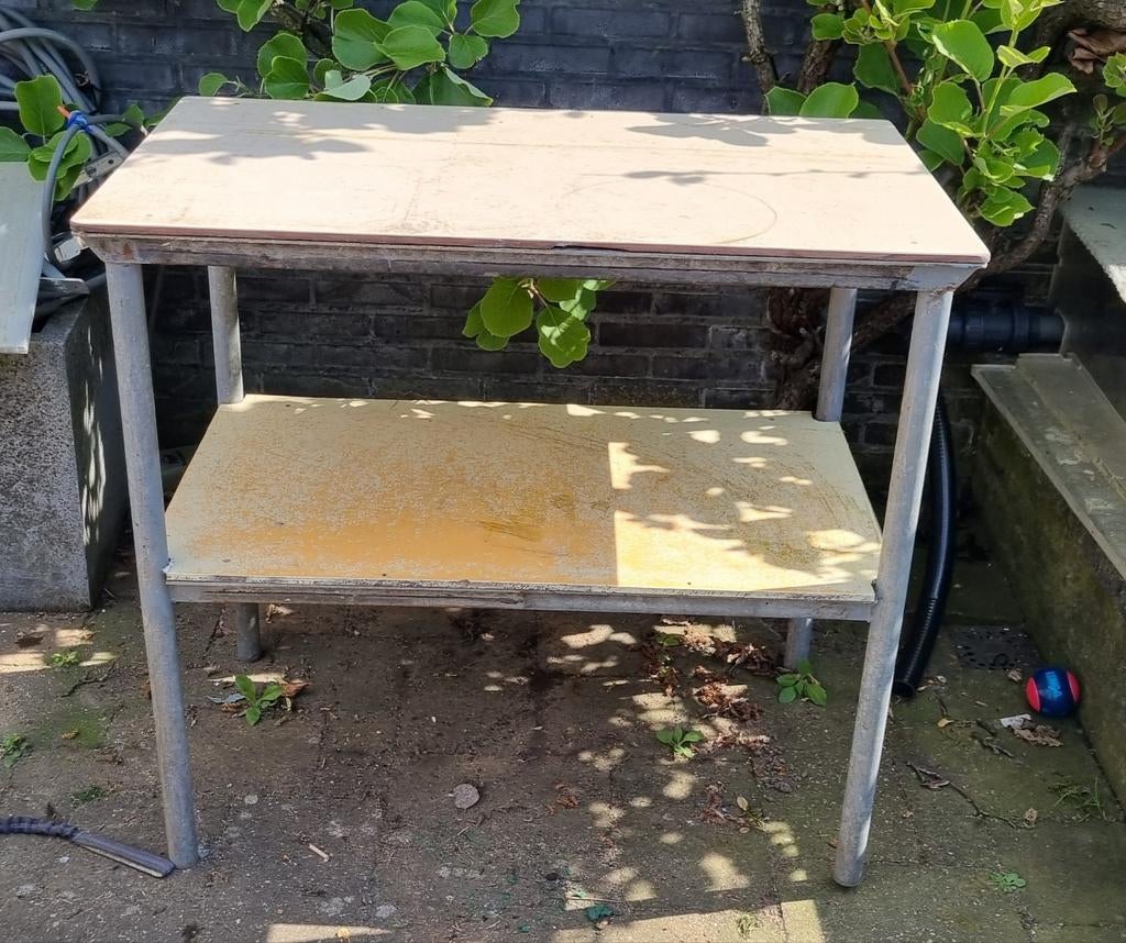 Werktafel van Trespa en ijzer 60cmx100cm en 91cm hoog, Ophalen, Gebruikt, 70 tot 120 cm