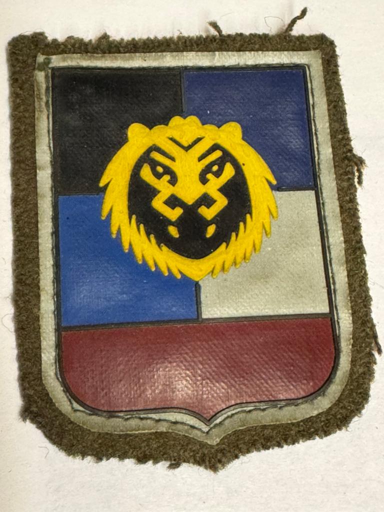 Embleem voor de Belgische landmachtbasis, Ophalen of Verzenden, Landmacht, Embleem of Badge