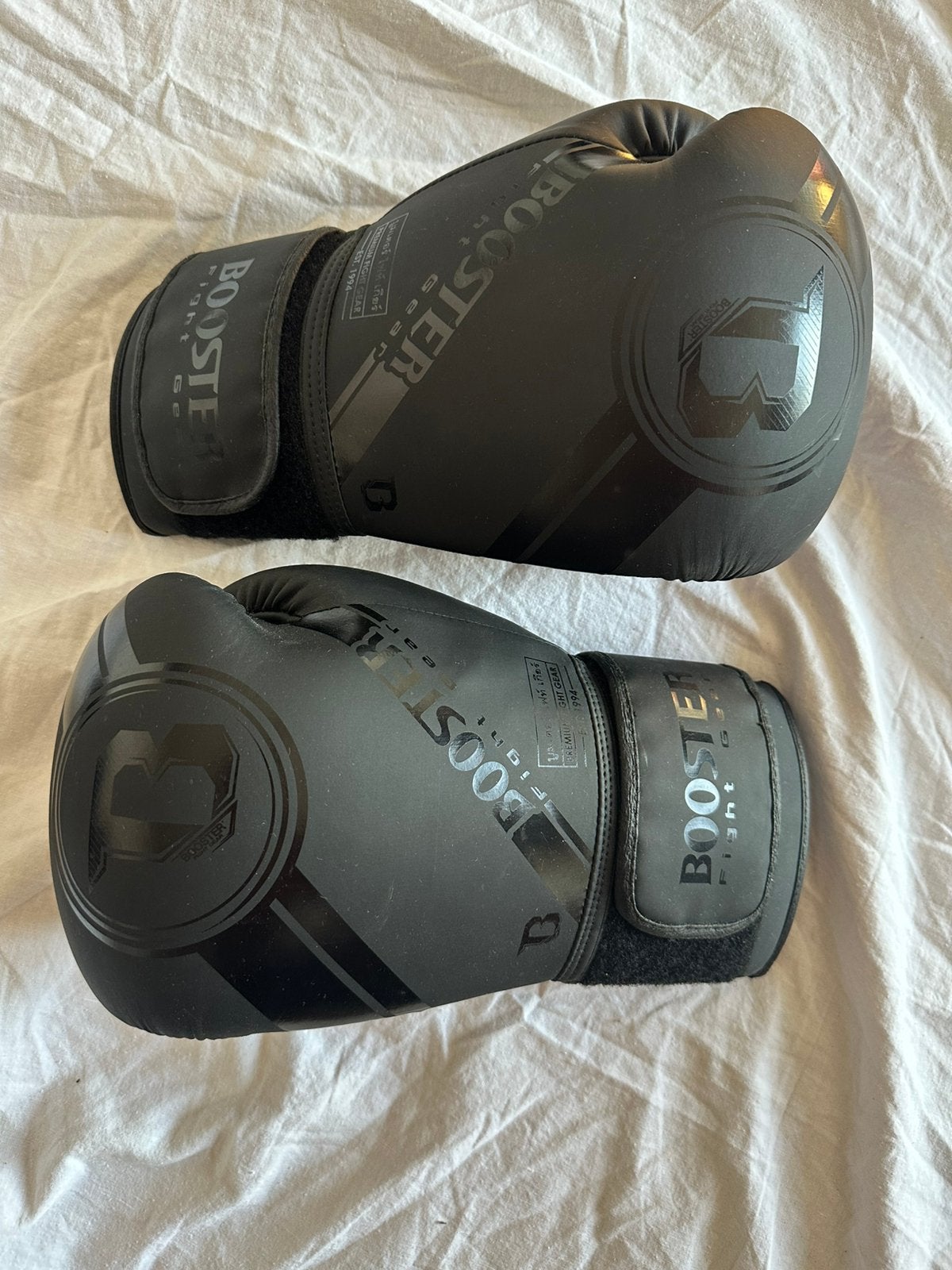 Gants de boxe Booster, Sports & Fitness, Boxe, Envoi, Comme neuf