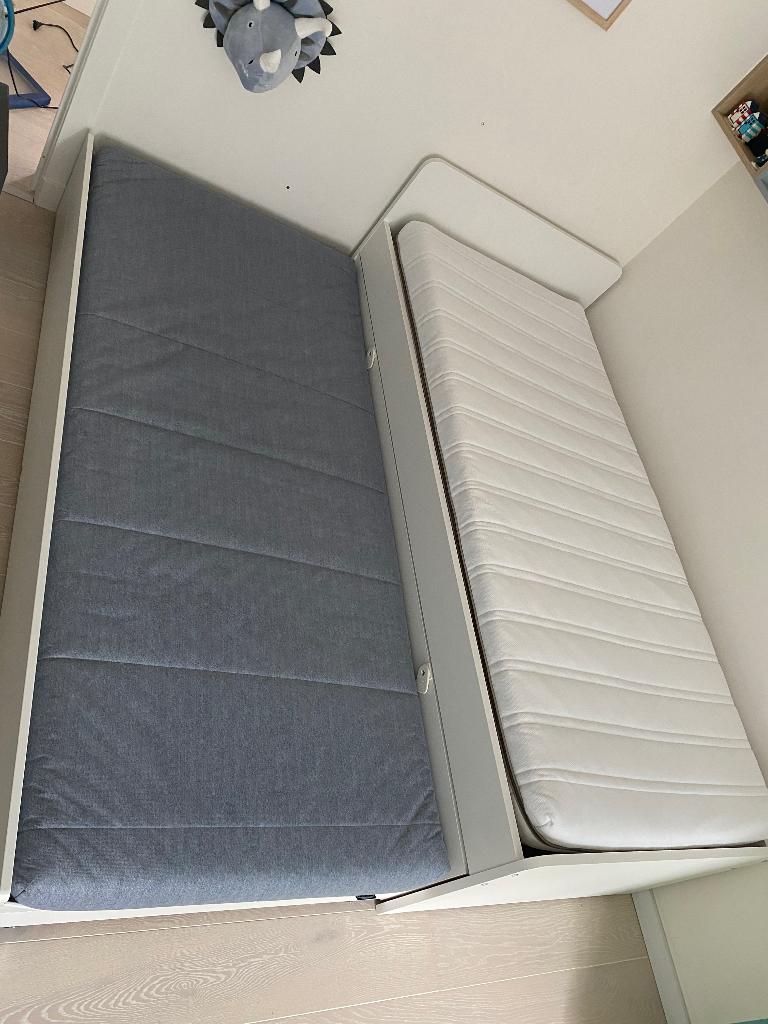IKEA släkt bed, Ophalen