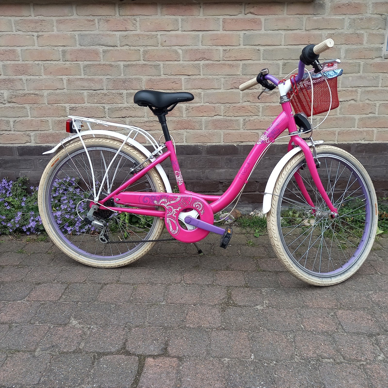 Vélo rose pour enfant taille 24, Enlèvement