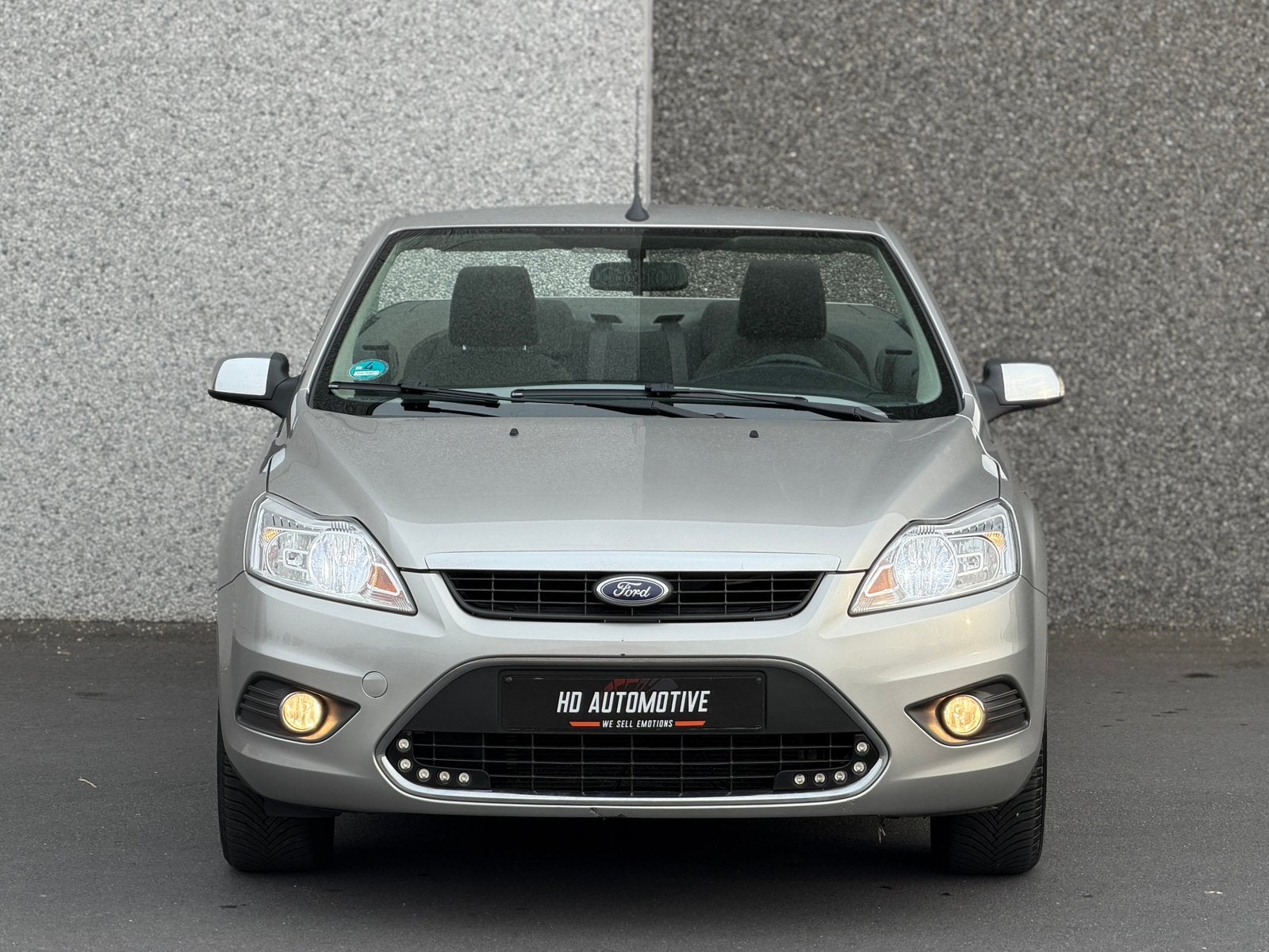 FORD FOCUS 1.6i CABRIO • TOIT RIGIDE • AIRCO • SIÈGE CHAUF, Focus, Achat, Entreprise, Boîte manuelle