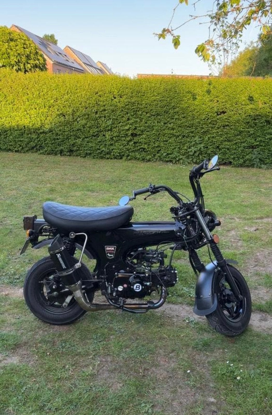 Bluroc dax - B Klasse - Akrapovic opschrift, Enlèvement