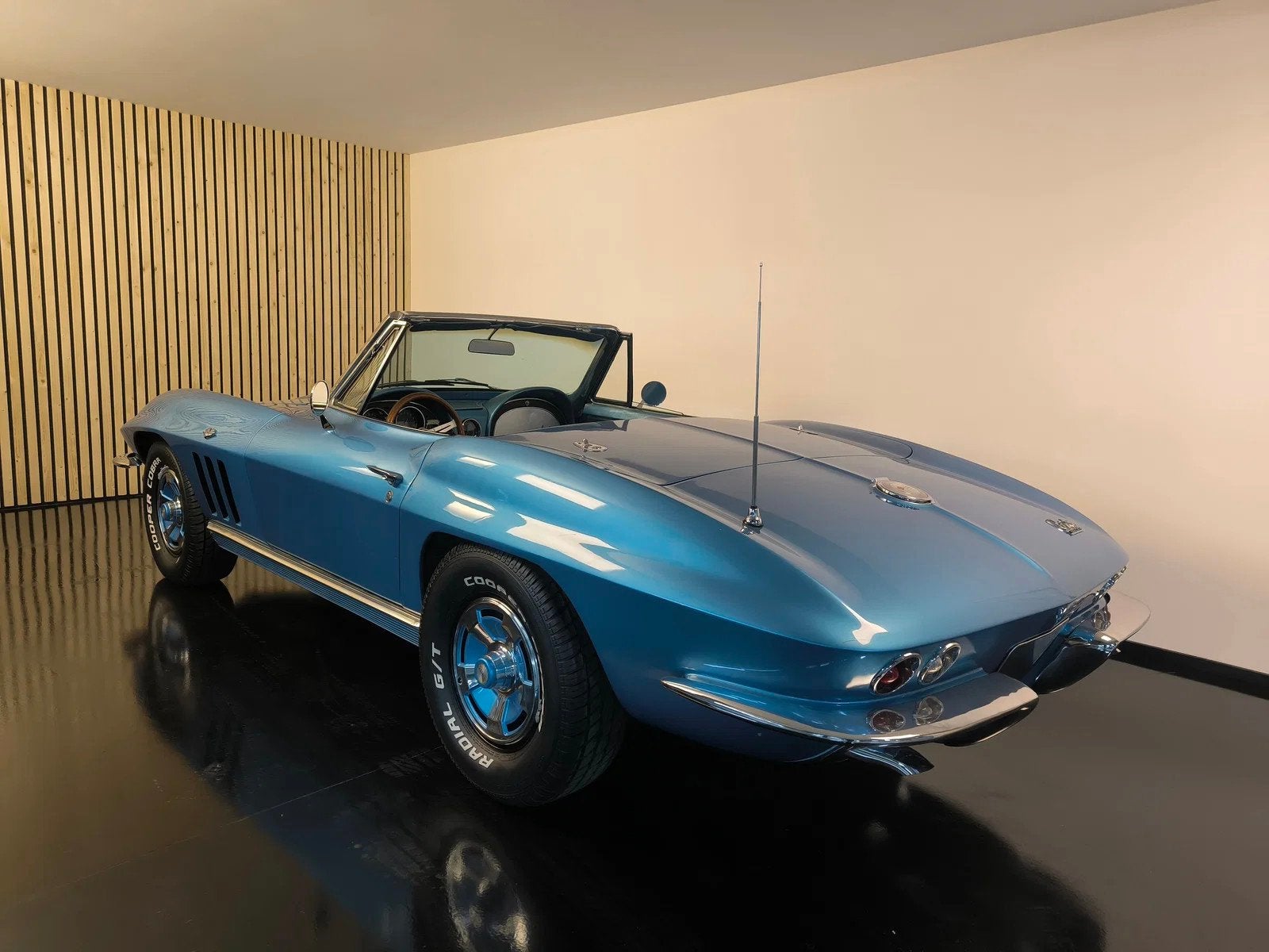Chevrolet Corvette C2 Convertible (bj 1966), foto 2