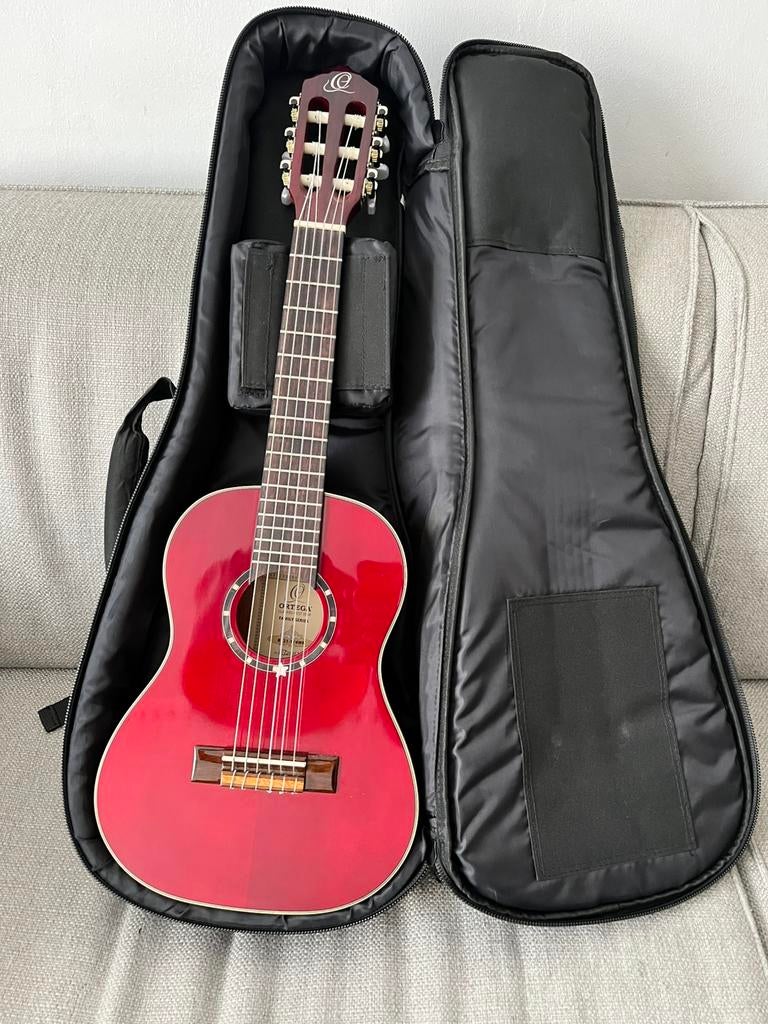 Ortega klassieke gitaar 1/4 voor kinderen, Muziek en Instrumenten, Snaarinstrumenten | Gitaren | Akoestisch, Ophalen, Zo goed als nieuw