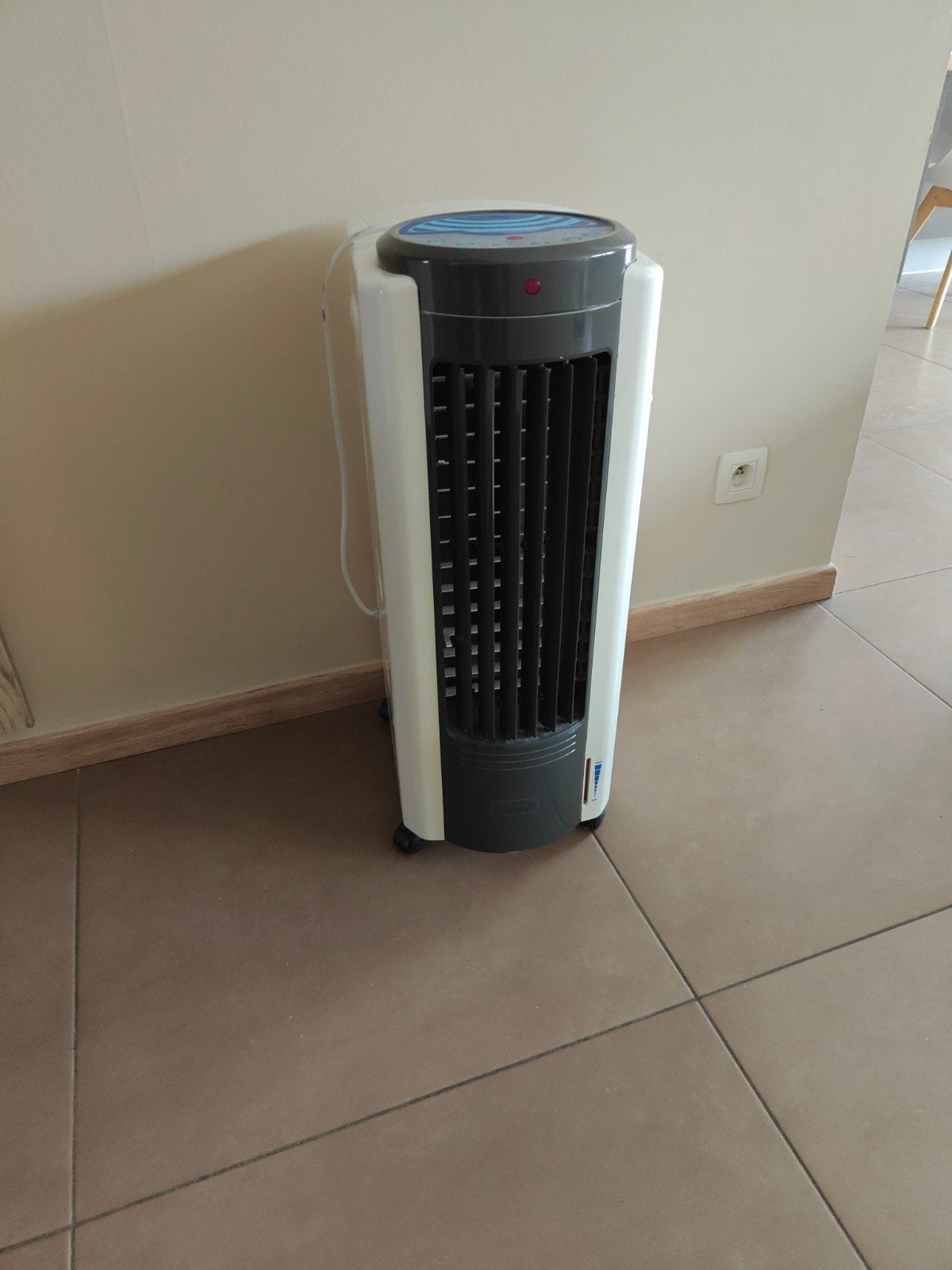 a vendre ventilateur avec glaçons 20€, Elektronische apparatuur, Airco's, Ophalen, Gebruikt, Minder dan 60 m³, 3 snelheden of meer