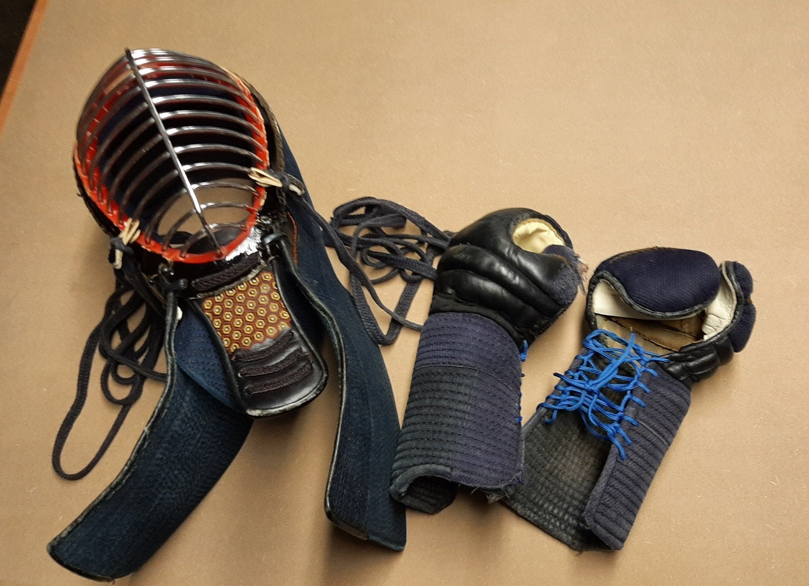 Originele Japanse Kendo Bogu – jaren 80 – complete set, Sport en Fitness, Vechtsporten en Zelfverdediging, Ophalen, Kendo