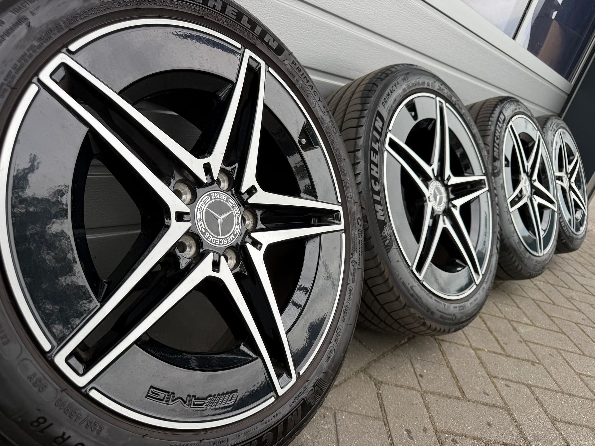18 inch Mercedes C300E S206 W206 W205 AMG velgen zomerbanden, Auto-onderdelen, Banden en Velgen, 18 inch, Gebruikt, 255 mm, -