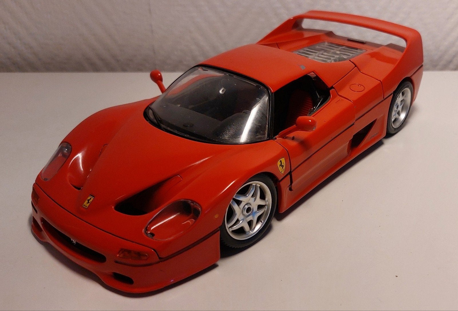 Burago Ferrari F50 cabriolet rood 1/18. 💫, Ophalen of Verzenden, Zo goed als nieuw, Auto, Burago
