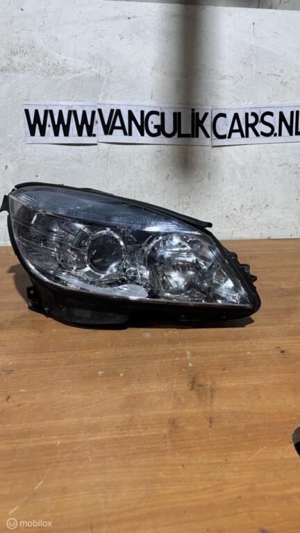 Koplamp rechts Mercedes C-klasse W204 ('07-'14), Enlèvement ou Envoi, Mercedes-Benz, Utilisé, Mercedes-Benz