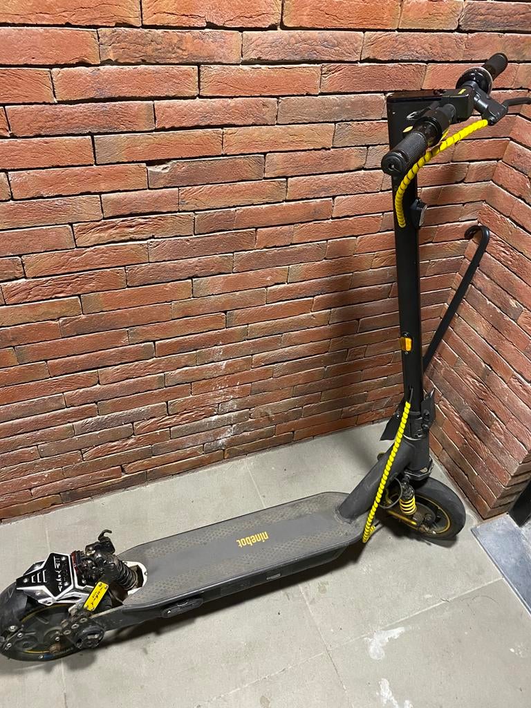 Te koop Segway ninebot g30, Fietsen en Brommers, Ophalen, Zo goed als nieuw, Elektrische step (E-scooter)