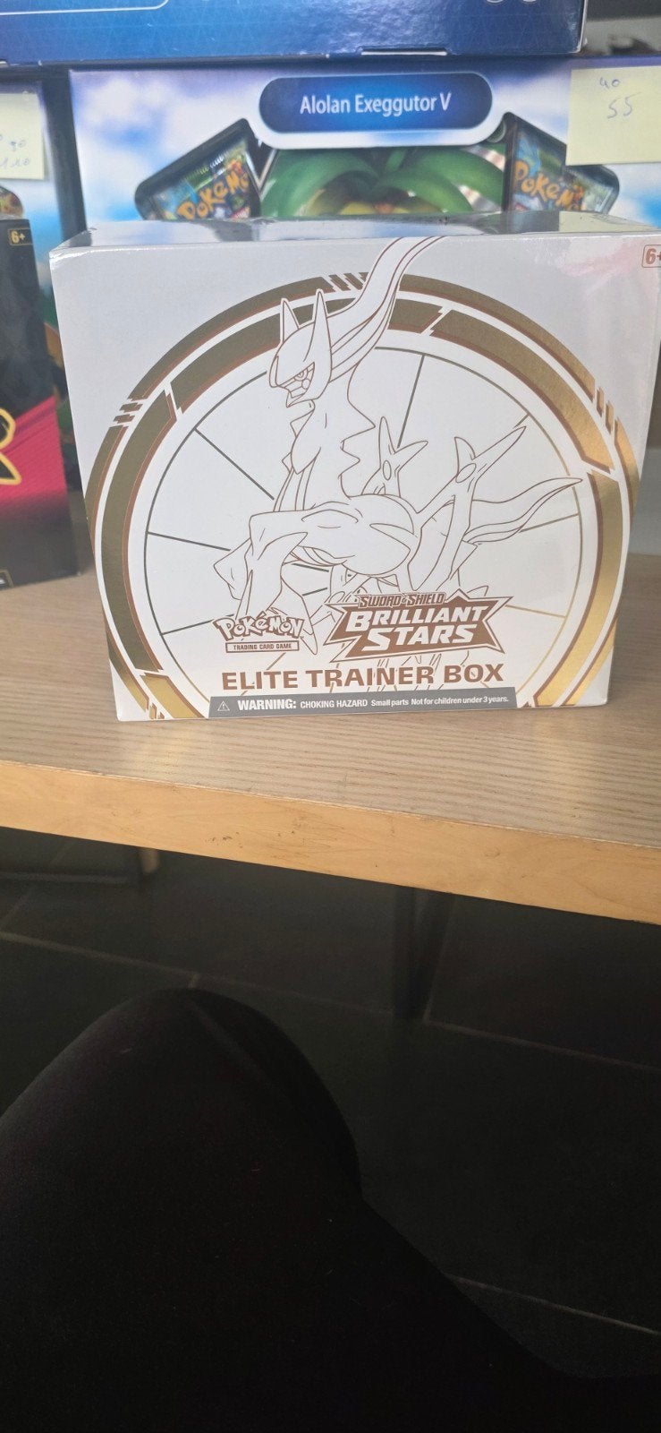 pokemon etb brilliant stars, Hobby & Loisirs créatifs, Enlèvement, Neuf, Booster box, Foil