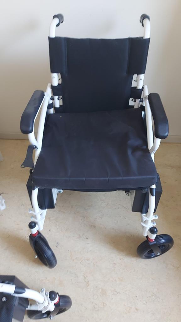 2 stuks elektrische rolstoelen, Diversen, Rolstoelen, Ophalen